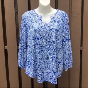 Like New Blue & White Women's Ruby Rd Top